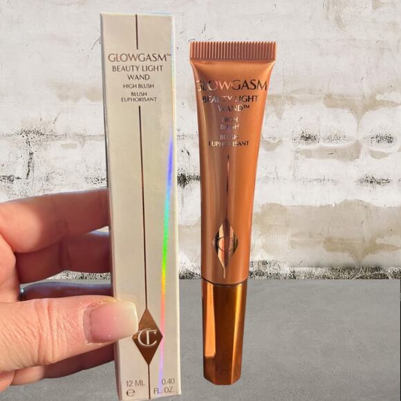 Charlotte Tilbury Other - Charlotte Tilbury Beauty Light Wand in Pinkgasm NIB